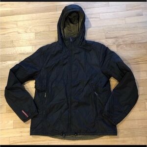 MENS PRADA REVERSIBLE WINDBREAKER (size XLARGE ) black/army green